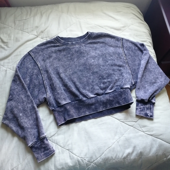 OlD - TNA Perkins Light Sweater Pale Violet Black Acid wash Crop Dolman Medium - Picture 2 of 10